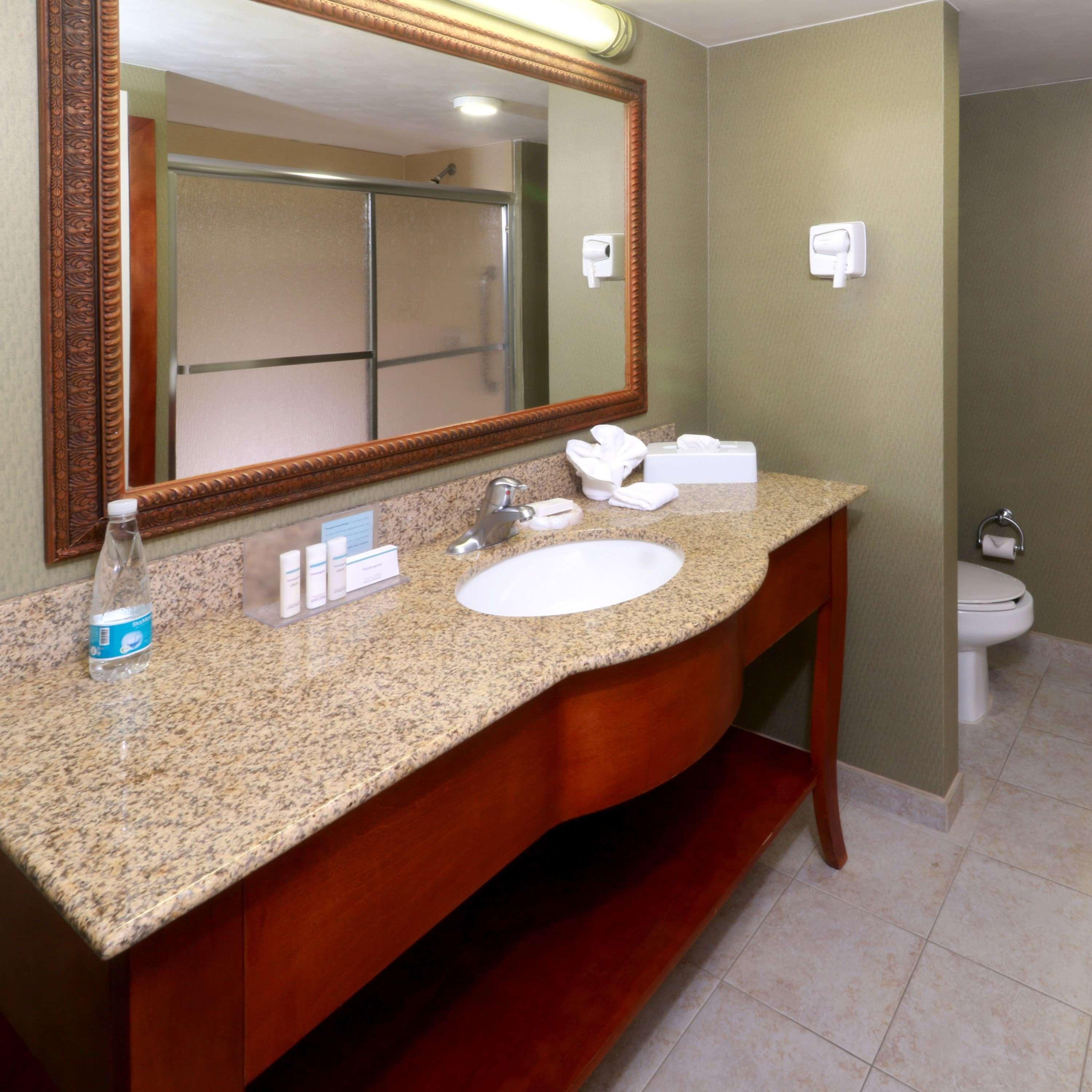 Готель Hampton By Hilton Reynosa Zona Industrial Екстер'єр фото