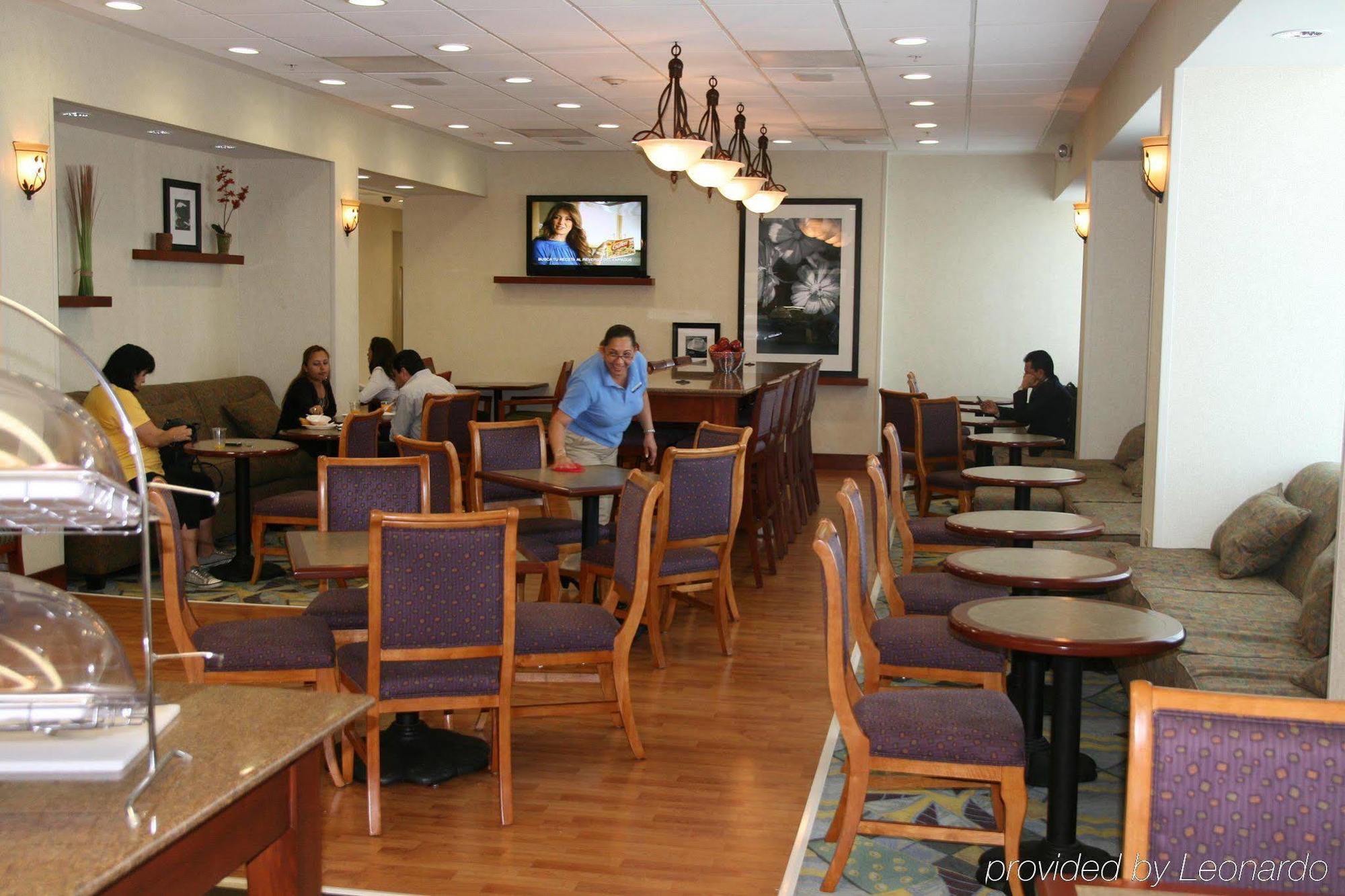Готель Hampton By Hilton Reynosa Zona Industrial Екстер'єр фото
